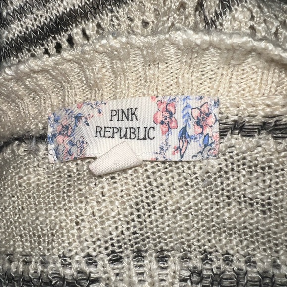 Pink Republic Size Medium Aztec Print Oat and Black Cardigan - Picture 7 of 7